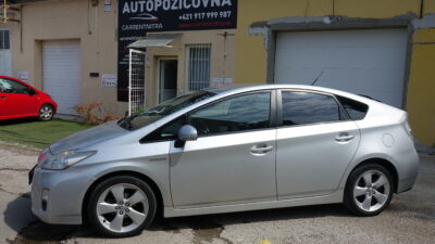 Toyota Prius 1.8 Hybrid automat